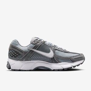 Nike Men’s Vomero 5 Grey Sneakers